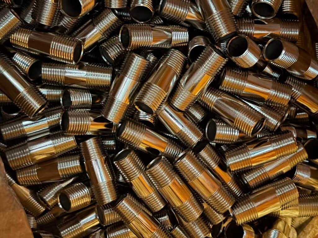 Galvanized steel pipe nipples ready for inspection and packing